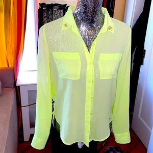 HOLLISTER Sheer Lime long Blouse Beautiful